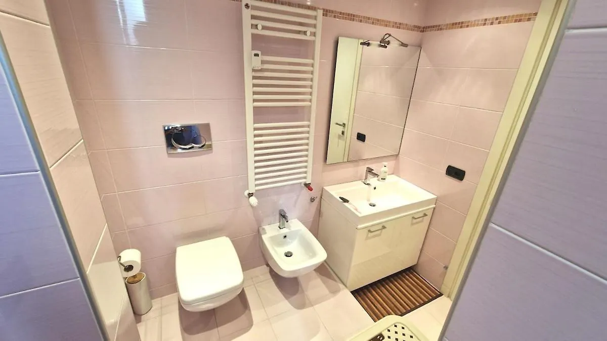 Apartment Milanoflats - Pink Bocconi Studio - Campus- Navigli - Duomo